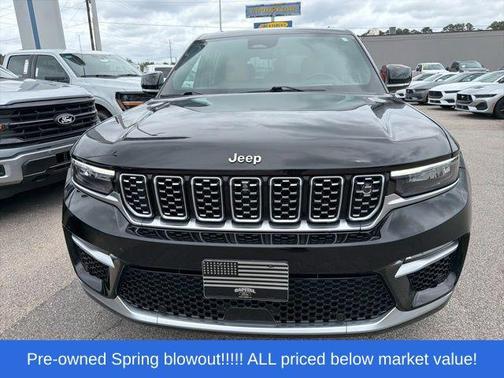 Diamond Black Crystal Pearlcoat 2022 Jeep Grand Cherokee Summit