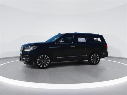 2019 Lincoln Navigator Select