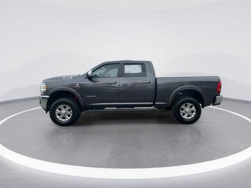 2022 RAM 2500 Laramie Crew Cab 4x4 6'4' Box