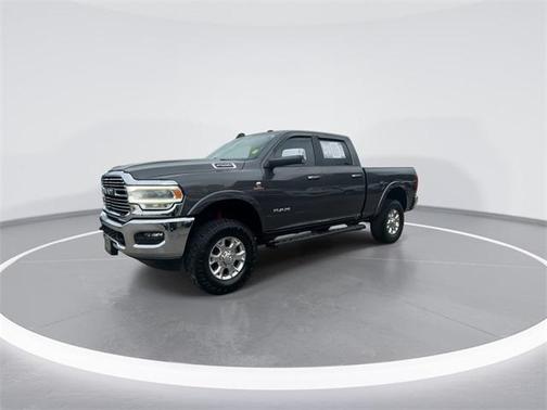2022 RAM 2500 Laramie Crew Cab 4x4 6'4' Box