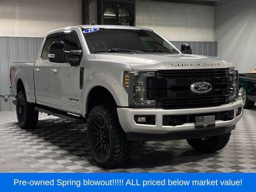INGOT SILVER METALLIC 2019 Ford F-250 Lariat