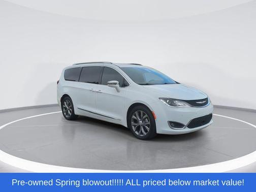 Bright White Clearcoat 2020 Chrysler Pacifica Limited