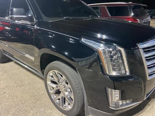 2017 Cadillac Escalade Platinum