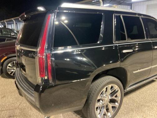 2017 Cadillac Escalade Platinum