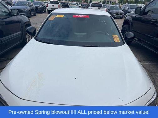 Platinum White Pearl 2025 Honda Civic Sport
