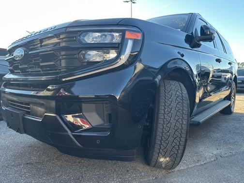 2025 Ford Expedition Max Active 4x4