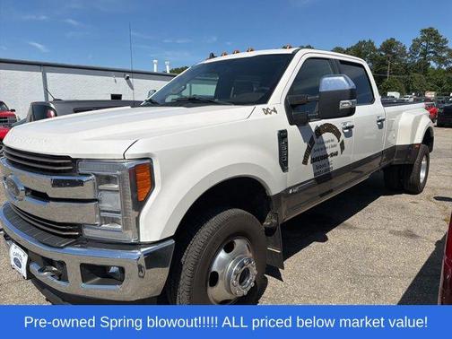WHITE PLATINUM MET TRI-COAT 2019 Ford F-350 King Ranch