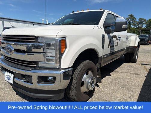 WHITE PLATINUM MET TRI-COAT 2019 Ford F-350 King Ranch