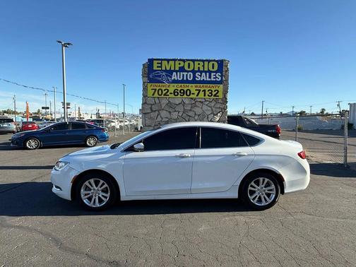 2016 Chrysler 200 Limited