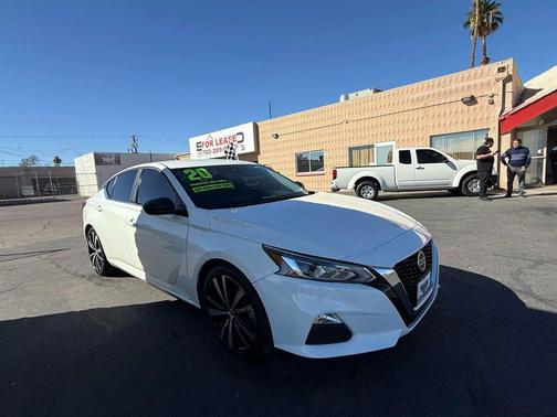 2020 Nissan Altima SR FWD