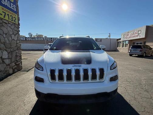 2016 Jeep Cherokee Sport