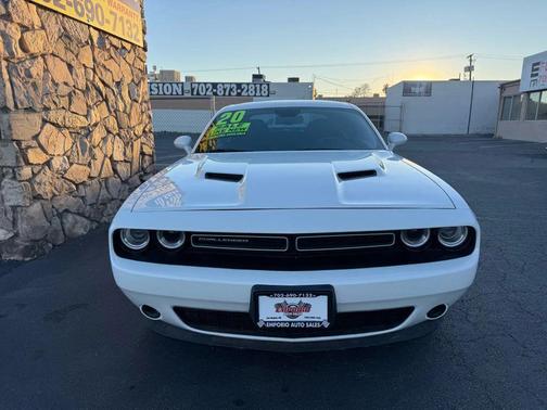 2020 Dodge Challenger SXT