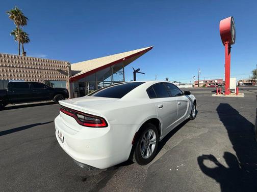 2015 Dodge Charger SE