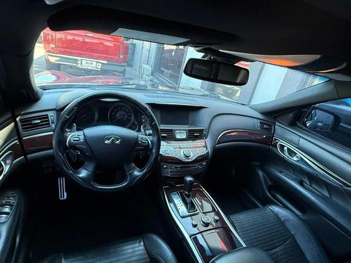 2017 INFINITI Q70 3.7X