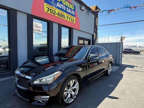 2017 INFINITI Q70 3.7X