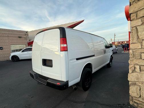 2017 Chevrolet Express 2500 Work Van