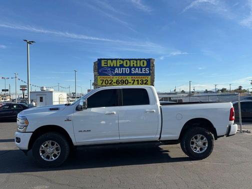 2024 RAM 2500 Laramie Crew Cab 4x4 6'4' Box