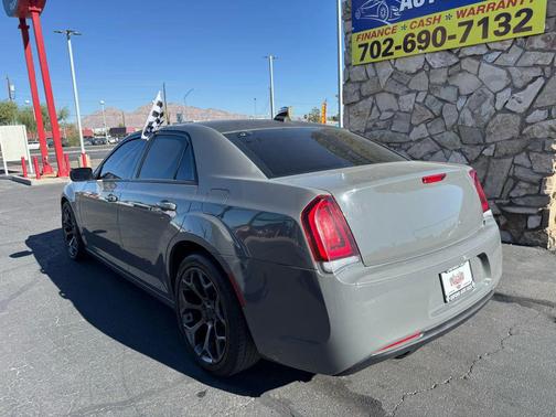 2019 Chrysler 300 Touring