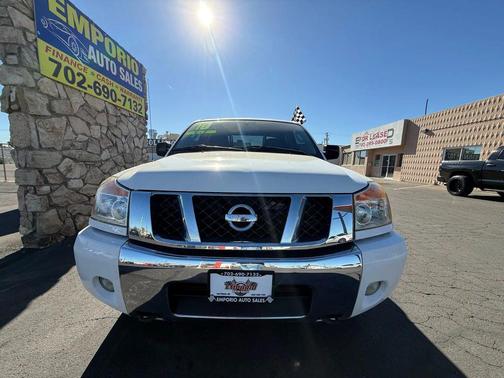 2010 Nissan Titan SE