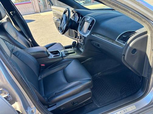 2013 Chrysler 300C Base