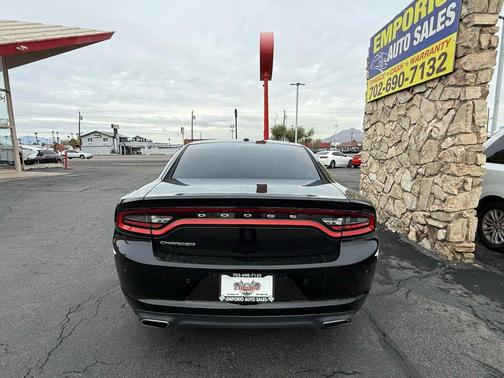 2016 Dodge Charger SE