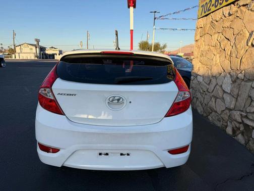 2012 Hyundai Accent GS