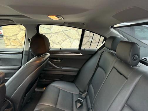 2015 BMW 528 528i Sedan 4D