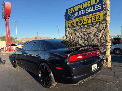 2012 Dodge Charger SE