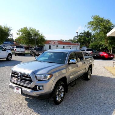 Photo 2 of 35 of 2016 Toyota Tacoma Limited