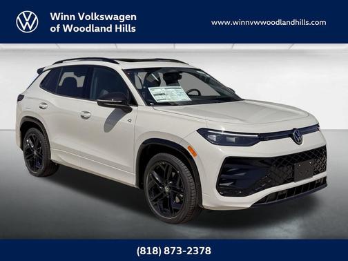 2025 Volkswagen Tiguan 2.0T SE R-Line Black