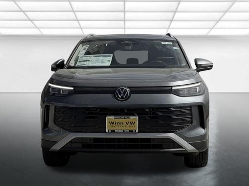 Platinum Gray Metallic 2026 Volkswagen Tiguan 2.0T SE