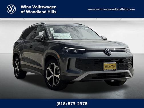 Platinum Gray Metallic 2026 Volkswagen Tiguan 2.0T SE