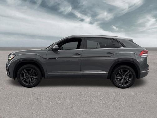 Pure Gray 2021 Volkswagen Atlas Cross Sport 3.6L V6 SE w/Technology R-Line