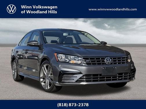 2018 Volkswagen Passat 2.0T R-Line
