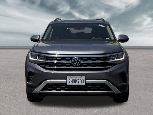 Platinum Gray Metallic 2023 Volkswagen Atlas 3.6L SE w/Technology