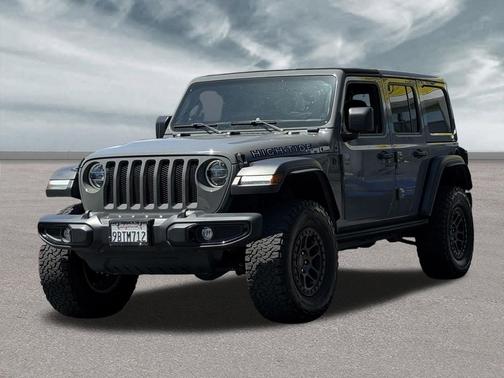 Sting-Gray Clearcoat 2022 Jeep Wrangler Unlimited High Tide 4x4
