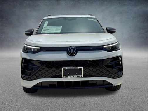 2025 Volkswagen Tiguan 2.0T SE R-Line Black 4MOTION