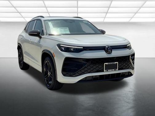 2025 Volkswagen Tiguan 2.0T SE R-Line Black 4MOTION