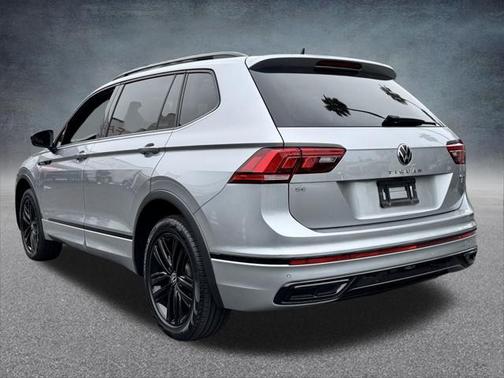2022 Volkswagen Tiguan 2.0T SE R-Line Black 4MOTION
