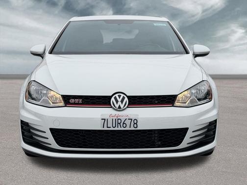 2015 Volkswagen Golf GTI 2.0T S w/Performance Package 4-Door