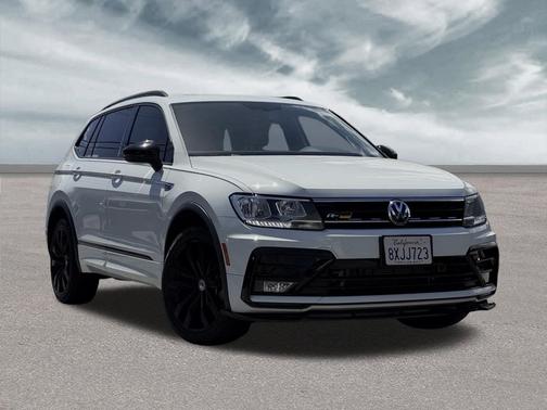 Pure White 2021 Volkswagen Tiguan 2.0T SE R-Line Black 4MOTION