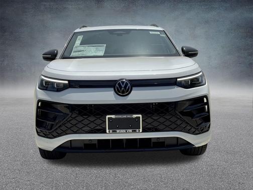 2025 Volkswagen Tiguan 2.0T SE R-Line Black 4MOTION