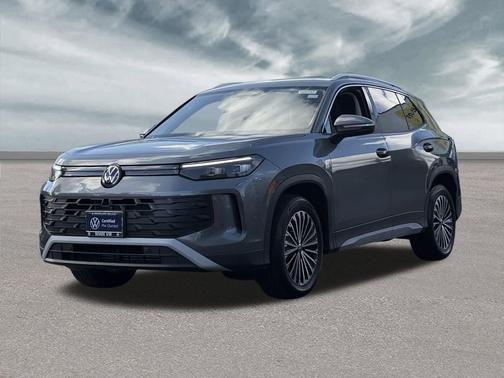 Platinum Gray Metallic 2025 Volkswagen Tiguan 2.0T S