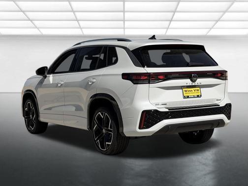 2026 Volkswagen Tiguan 2.0T SEL R-Line 4MOTION