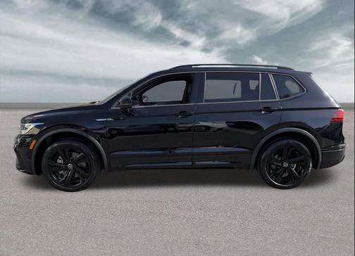 2023 Volkswagen Tiguan 2.0T SE R-Line Black