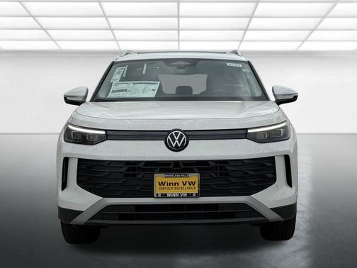 Pure White 2026 Volkswagen Tiguan 2.0T SE