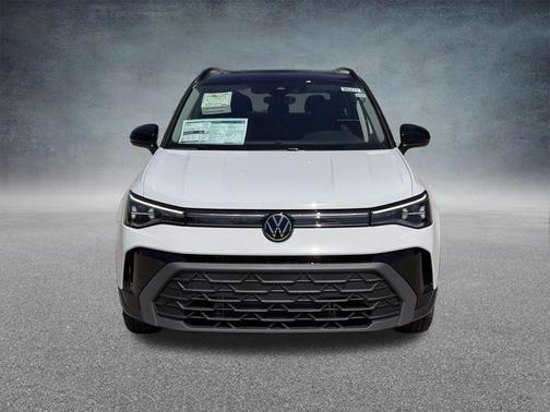 2025 Volkswagen Taos 1.5T SE Black