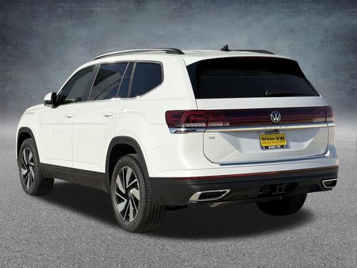 Opal White 2026 Volkswagen Atlas 2.0T SE w/Technology