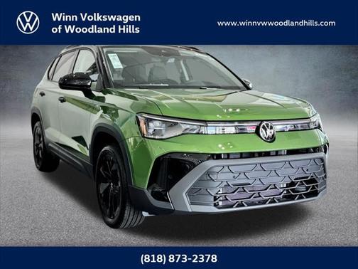 2025 Volkswagen Taos 1.5T SE Black