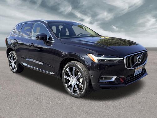 2021 Volvo XC60 Recharge Plug-In Hybrid T8 Inscription